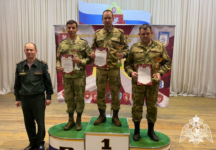 Команда Управления Росгвардии по Тюменской области стала призёром Чемпионата Уральского округа Росгвардии по офицерскому троеборью