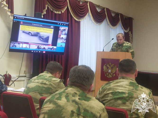 Специалисты военной автомобильной инспекции Росгвардии отмечают профессиональный праздник в Тюмени