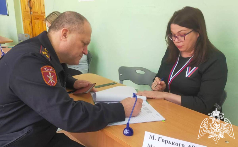 Росгвардейцы в Тюменской области приняли участие в голосовании на выборах Президента Российской Федерации