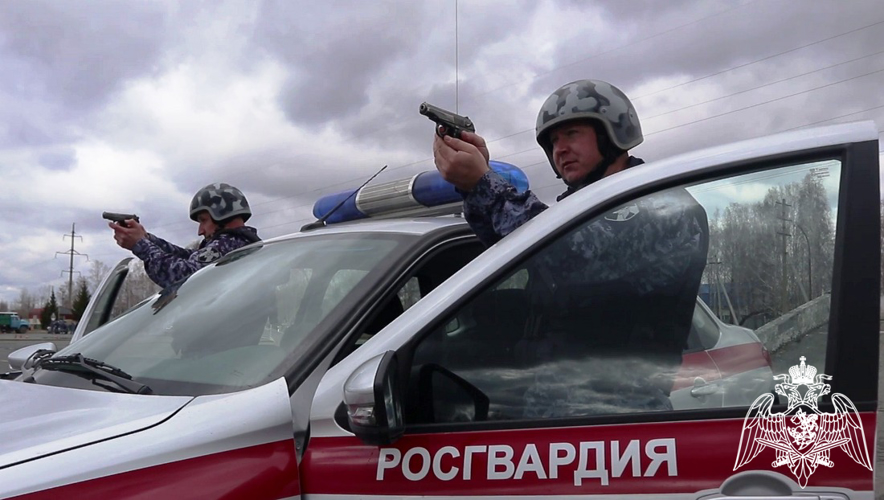 Конкурс профессионального мастерства среди сотрудников вневедомственной охраны состоялся в Тюмени (видео)