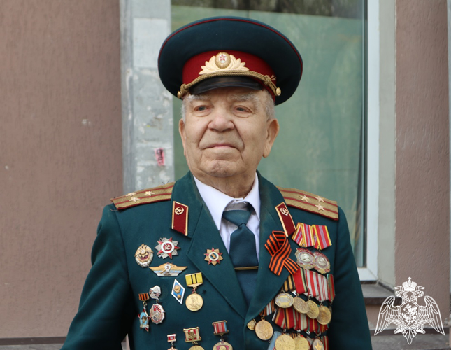 Военнослужащие и ветераны Росгвардии в Тюмени проводили в последний путь участника Великой Отечественной войны (видео)