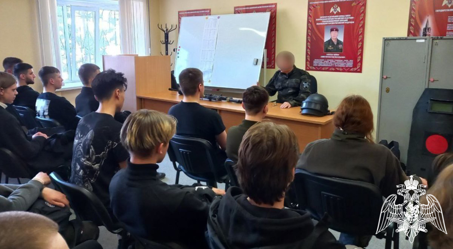 Росгвардейцы и кадеты в Тюменской области участвуют в военно-патриотических мероприятиях