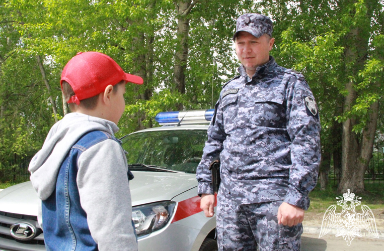 Всероссийская ведомственная акция «Каникулы с Росгвардией» стартовала в Тюменской области