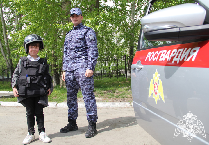 Всероссийская ведомственная акция «Каникулы с Росгвардией» стартовала в Тюменской области