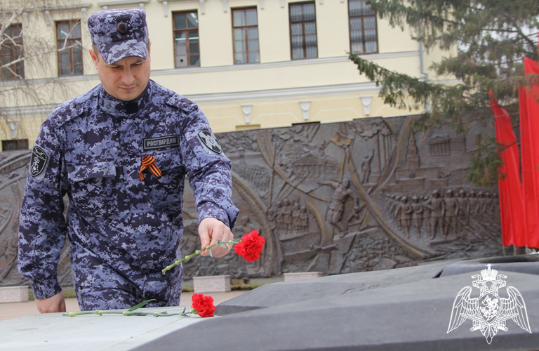  Всероссийская патриотическая акция «Георгиевская ленточка» стартовала в Тюменской области (видео)