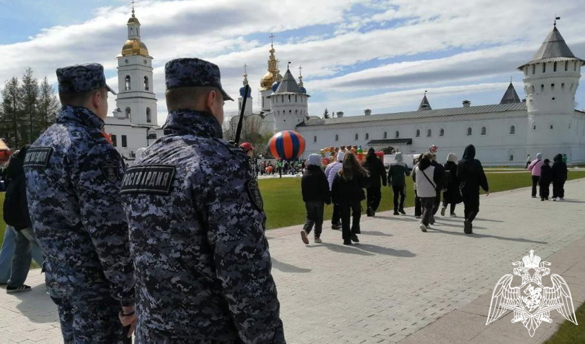 Сотрудники вневедомственной охраны в Тобольске обеспечили безопасность мероприятий в рамках Дня химика 