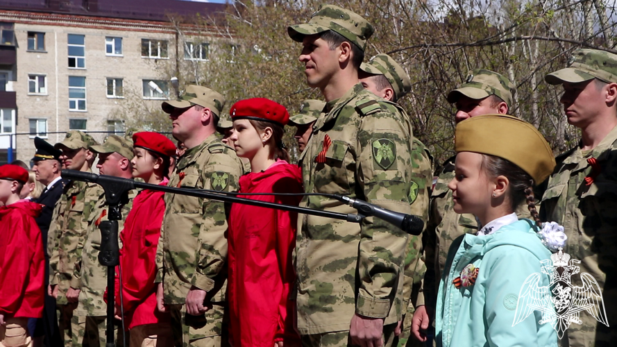 Росгвардия поздравила персональными парадами ветеранов Великой Отечественной войны в Тюмени (видео)