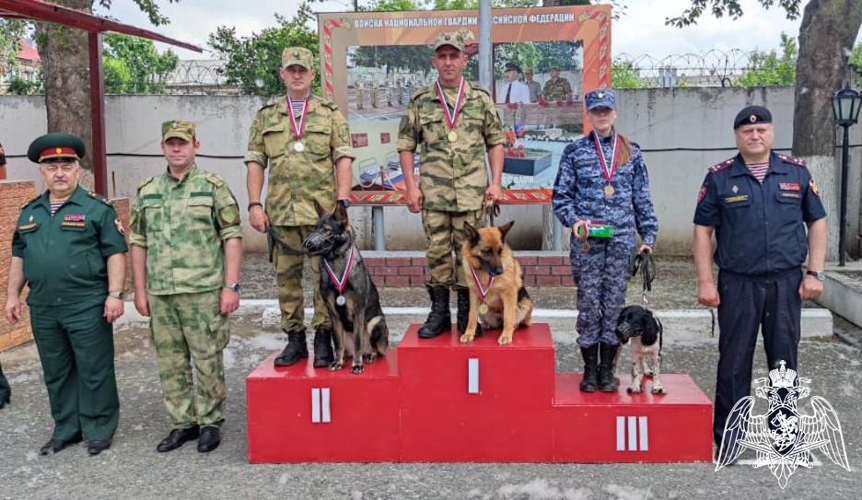 Чемпионат Уральского округа Росгвардии по многоборью кинологов завершился в Тюмени