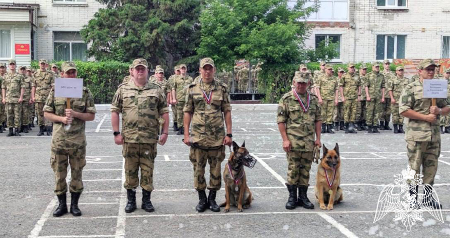 Чемпионат Уральского округа Росгвардии по многоборью кинологов завершился в Тюмени