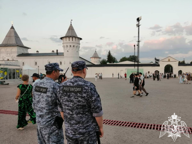 Росгвардия обеспечила безопасность празднования 80-летнего юбилея Тюменской области