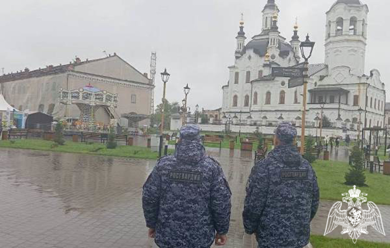Сотрудники тюменских подразделений Росгвардии в выходные дни обеспечили безопасность международных и региональных мероприятий 
