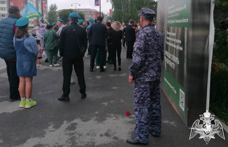 Росгвардия обеспечила в Тюменской области безопасность празднования Дня воздушно-десантных войск