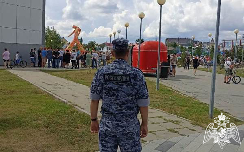 Росгвардия обеспечила в Тюменской области безопасность праздничных и спортивных мероприятий 