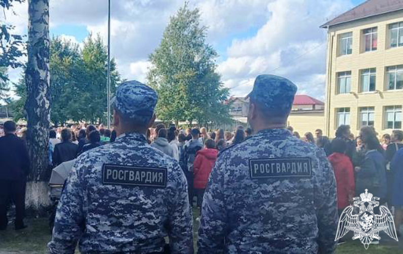 В День знаний Росгвардия обеспечила безопасность торжественных мероприятий в Тюменской области