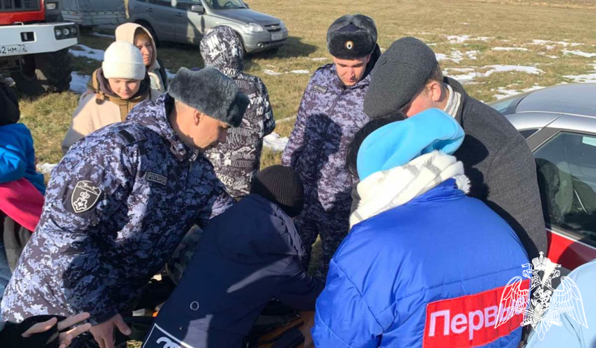 Патриотические и профилактические мероприятия проводят росгвардейцы со школьниками Тюменской области
