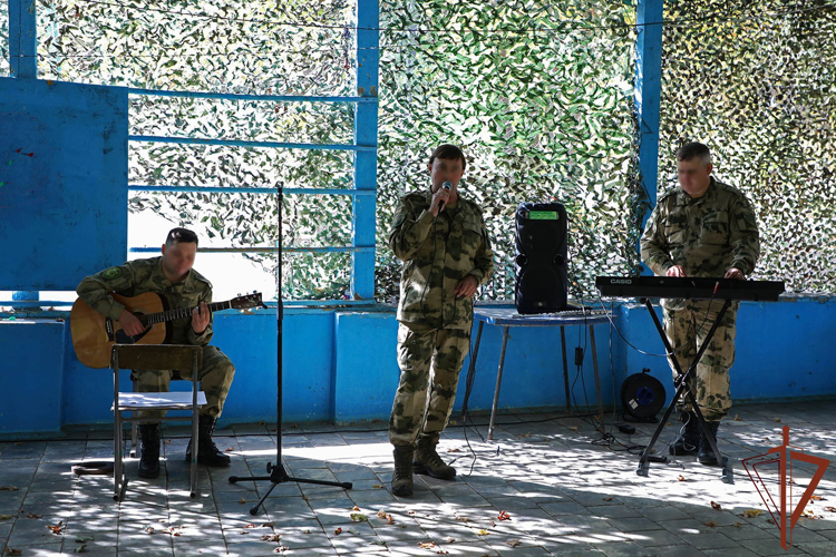 Военные музыканты Образцово-показательного оркестра Росгвардии выступили с концертами на передовой в зоне СВО