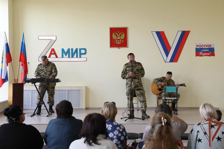Военные музыканты Образцово-показательного оркестра Росгвардии выступили с концертами на передовой в зоне СВО