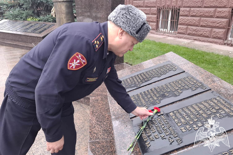 В Тюменской области чтят память Героя России Тимура Мухутдинова