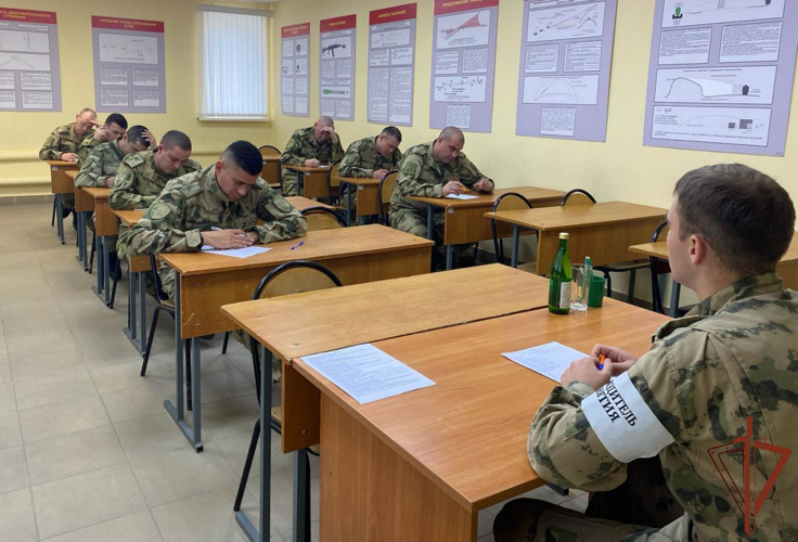 В Уральском округе Росгвардии подвели итоги конкурса «Лучший старшина подразделения»