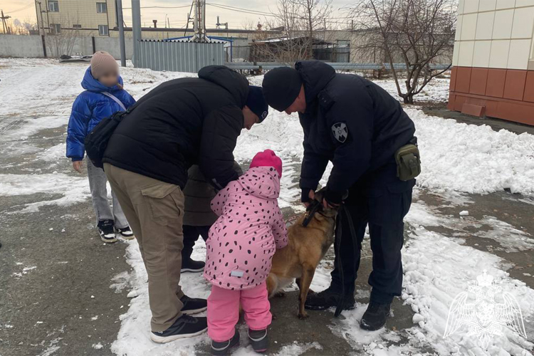 В тюменском ОМОН состоялись патриотические мероприятия