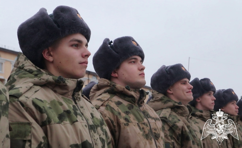 Более 100 призывников из Тюменской области пополняют ряды Росгвардии  (видео)