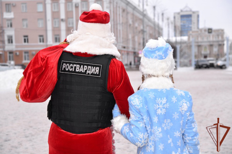 Жителям Урала росгвардейцы напомнили правила безопасности в праздничные дни 