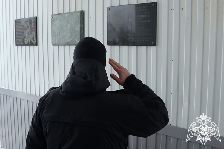 Память Героя России сотрудника СОБР Тимура Мухутдинова почтили в Тюменской области (видео)