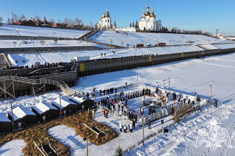 Росгвардейцы в Тюменской области приняли участие в обеспечении правопорядка и безопасности граждан в православный праздник – Крещение