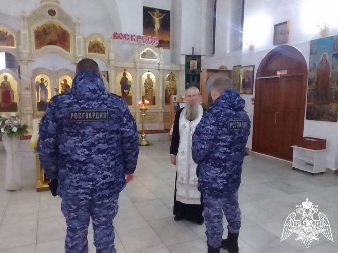 Росгвардия в Тюменской области обеспечила безопасность верующих в Рождественскую ночь