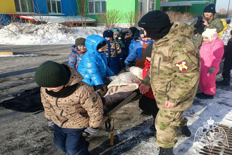 Сотрудники и ветераны Росгвардии в Тюменской области принимают участие в мероприятиях в Год защитника Отечества