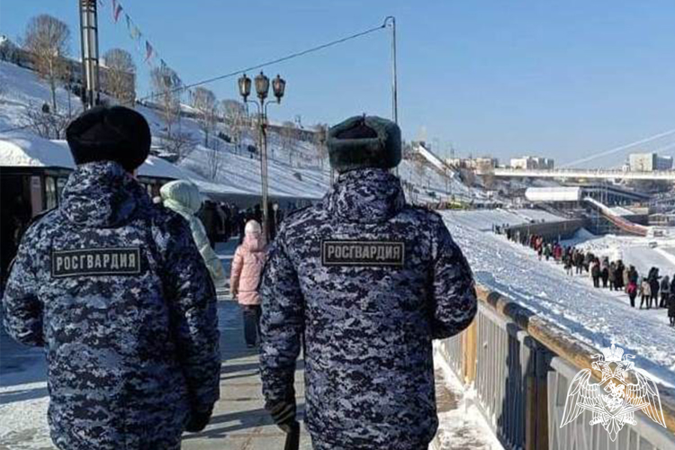 Росгвардия в Тюмени обеспечила безопасность праздничных мероприятий в рамках Дня защитника Отечества 