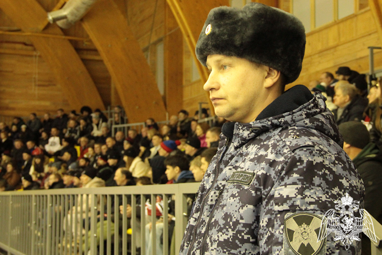 Росгвардия в Тюмени обеспечила безопасность серию матчей чемпионата ВХЛ