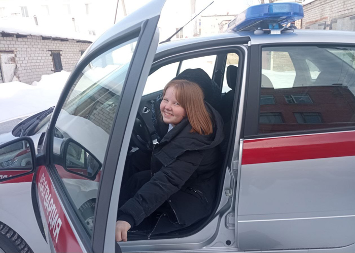 Сотрудники вневедомственной охраны и школьники в городе Ишиме присоединились к акции «Дни Росгвардии»