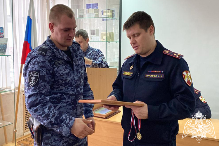 В Тюмени определили сильнейших сотрудников вневедомственной охраны Росгвардии