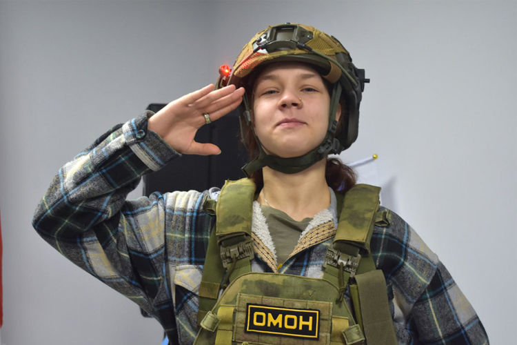 Бойцы тюменского ОМОН проводят мероприятия  в рамках Года защитника Отечества
