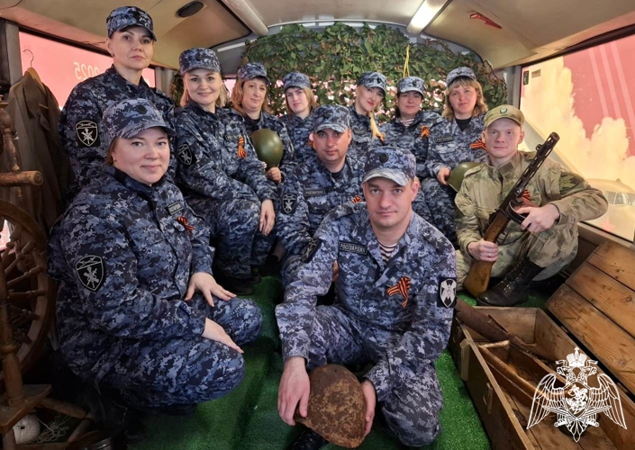 «Автобус Победы» заехал в Управление Росгвардии по Тюменской области