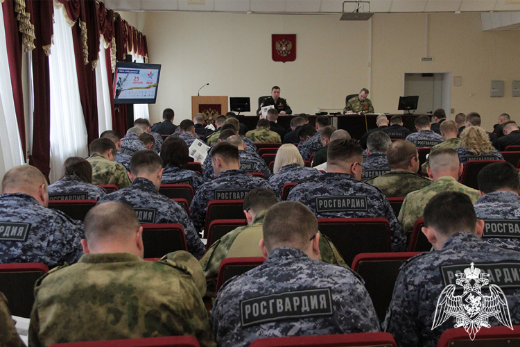 Более 200 росгвардейцев, ветеранов службы и кадет написали «Диктант Победы» в Тюменской области