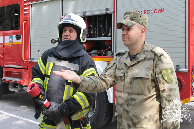 Совместные с МЧС пожарно-профилактические мероприятия проведены в Управлении Росгвардии по Тюменской области