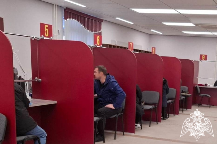 Режим работы подразделений лицензионно-разрешительной работы Росгвардии в Тюменской области в период майских праздников