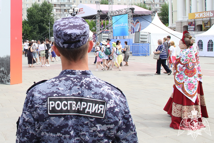 Росгвардия в Тюменской области обеспечила безопасность мероприятий в День России