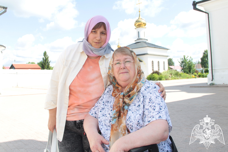 Росгвардия в Тюменской области организовала паломническую поездку для членов семей погибших военнослужащих и сотрудников ведомства (видео)