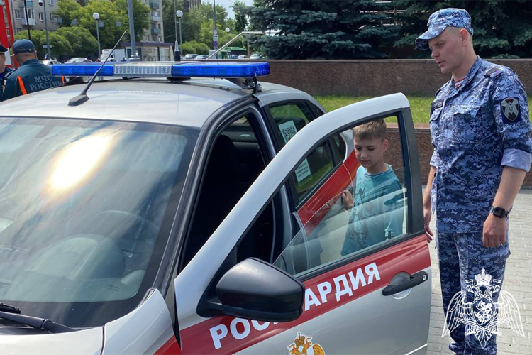 В Тюмени представители Росгвардии приняла участие в ежегодной региональной выставке обороны и безопасности «Служим Отечеству»