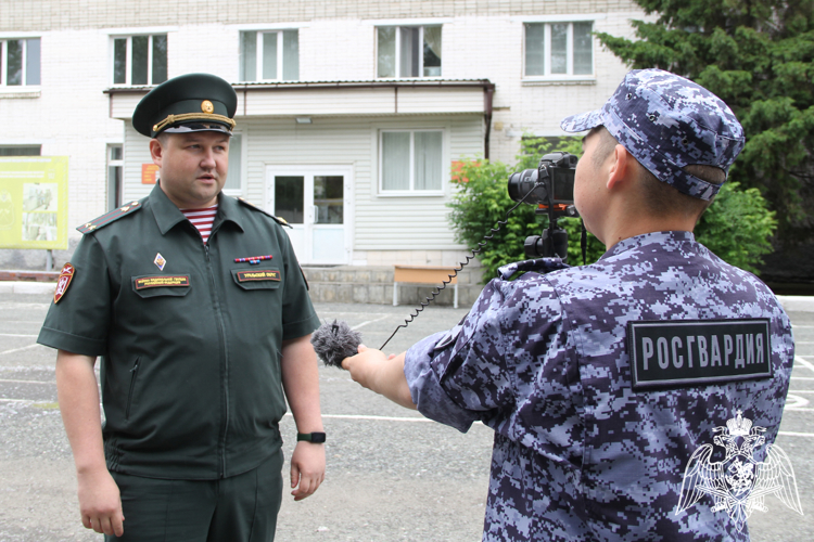 О кинологах и служебных собаках узнали тюменские телезрители программы «Росгвардия. Всегда на страже» (видео)