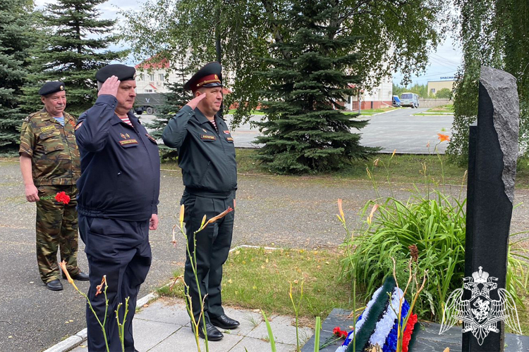 Памятные мероприятия состоялись в Тюмени в годовщину гибели бойца спецподразделения Росгвардии