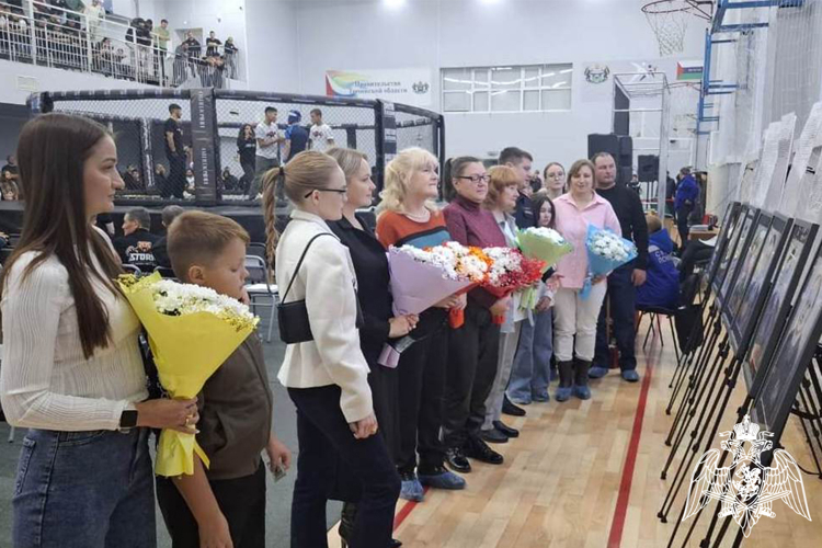 В Тюмени состоялся организованный росгвардейцами турнир по смешанным единоборствам в память о погибших в разные годы защитниках Отечества