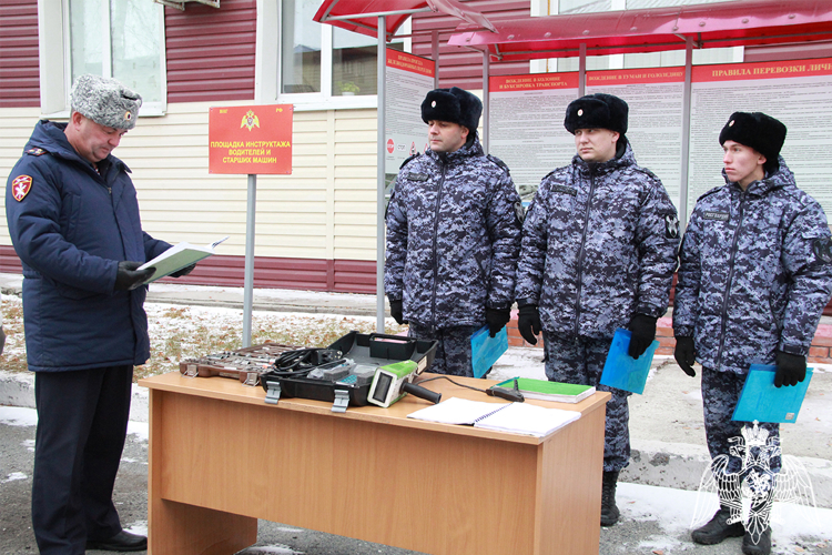 В Управлении Росгвардии по Тюменской области завершен перевод техники и вооружения на зимний период эксплуатации 