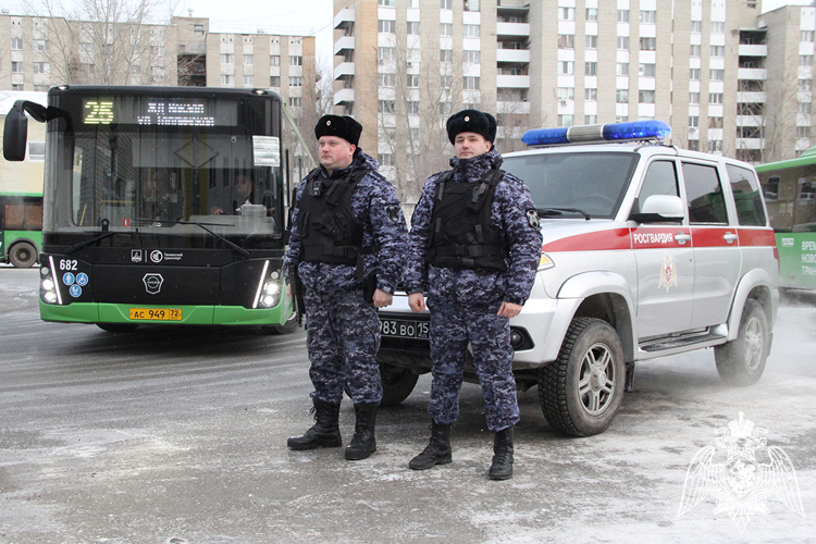 Под надёжной охраной Росгвардии в Тюменской области находится 232 единицы общественного и личного транспорта (видео)