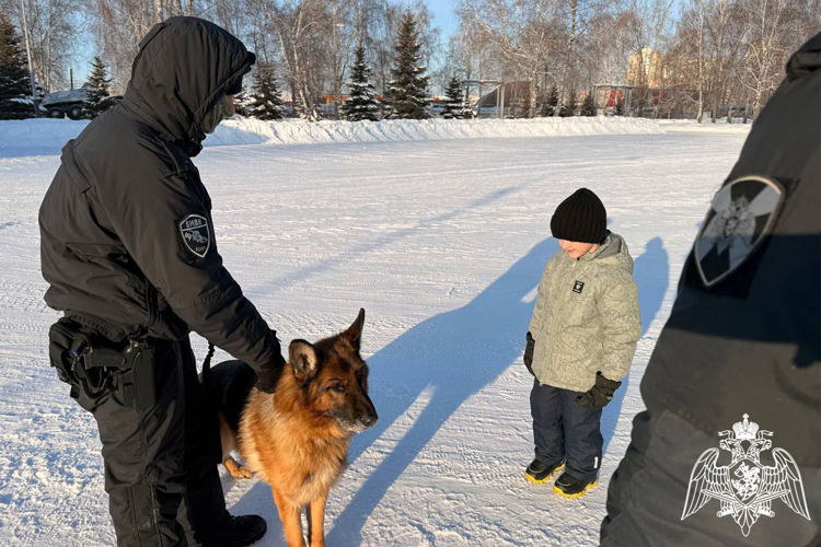 Бойцы ОМОН «Вепрь» исполнили мечту юного тюменца