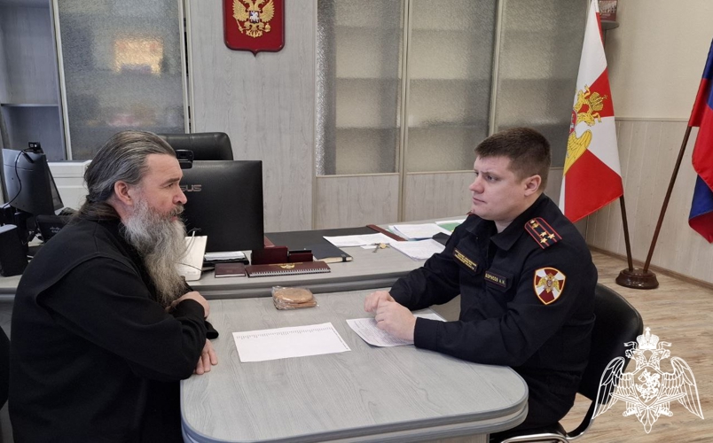 Начальник Управления Росгвардии по Тюменской области провёл рабочую встречу с представителем православия 