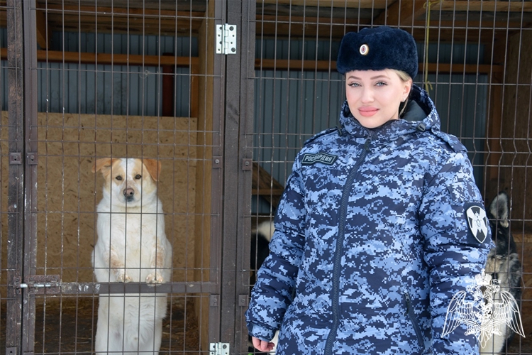 К всероссийскому ведомственному проекту «#Я_Защитница» присоединилась сотрудница Росгвардии из Тюмени